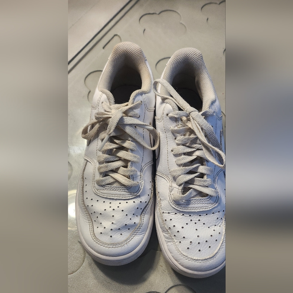 Nike shoes women